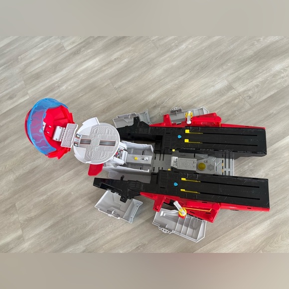 PAW Patrol The Mighty Movie Aircraft Carrier HQ toy - Picture 1 of 4